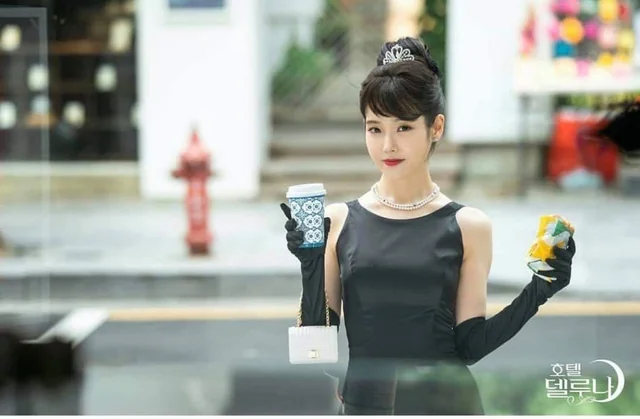 O figurino de Audrey Hepburno em Bonequinha de Luxo é um dos destaques