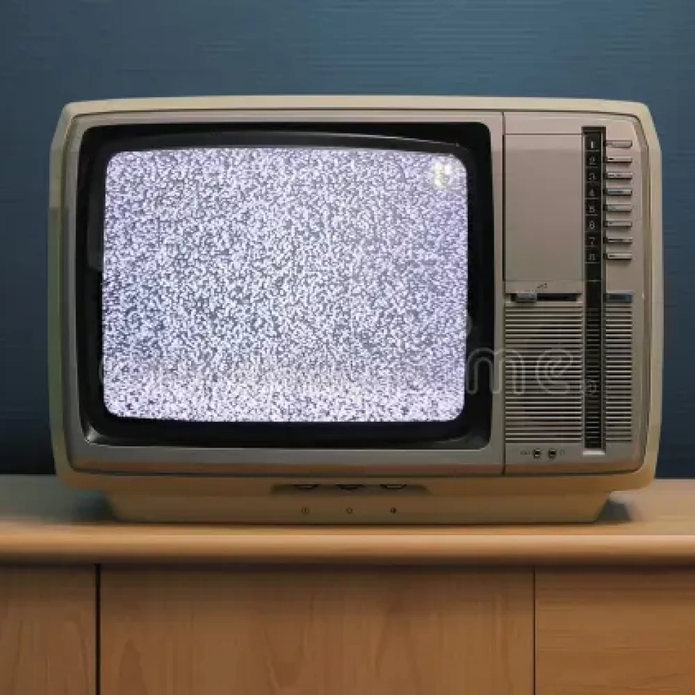 sem-sinal-de-tv-apenas-ruído-no-antigo-conjunto-analógica-183993194